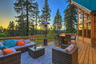 Cosy backyard with seating and fire pit